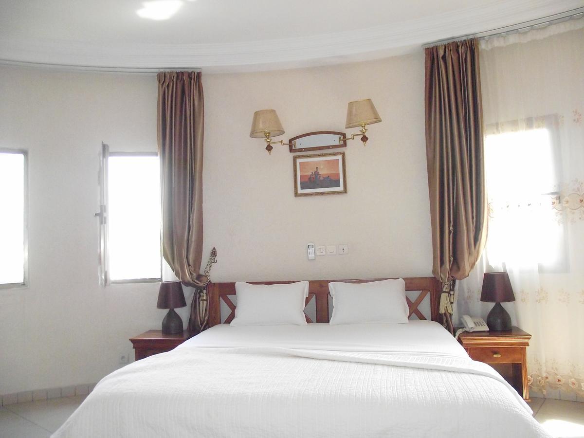Hotel Ghis Palace Baguida Esterno foto