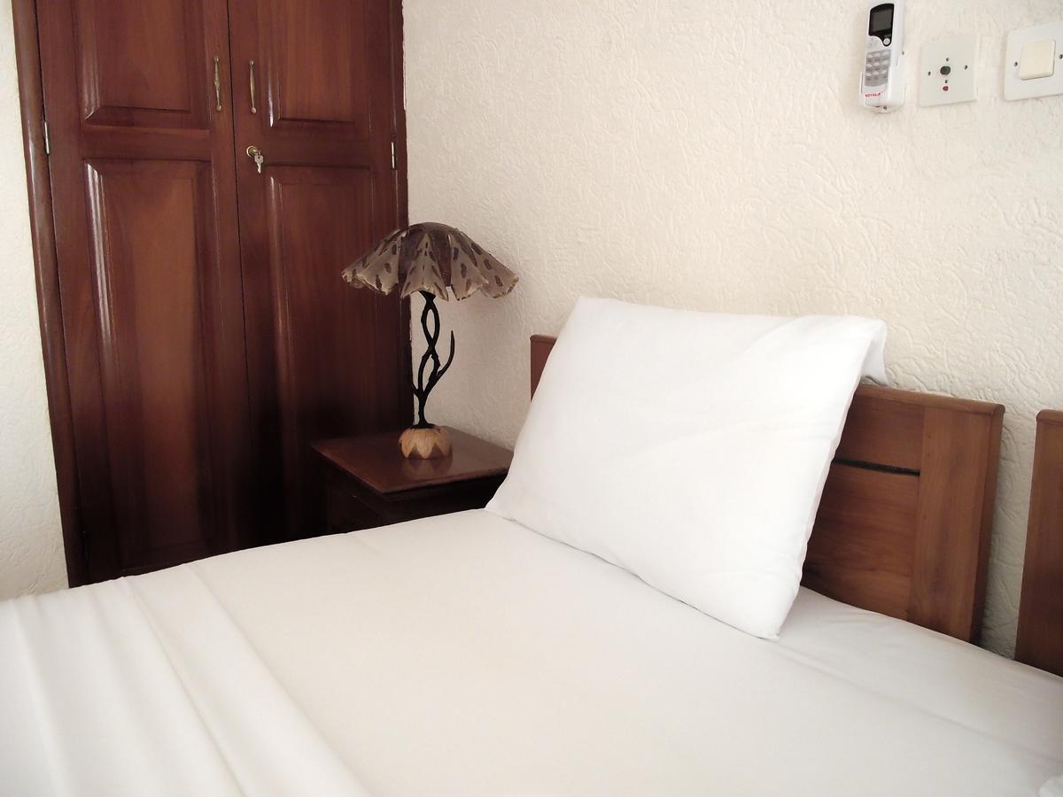 Hotel Ghis Palace Baguida Esterno foto